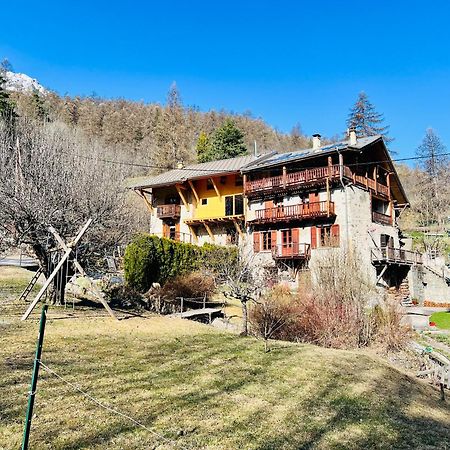 Charmante Maison De Montagne ブリアンソン エクステリア 写真