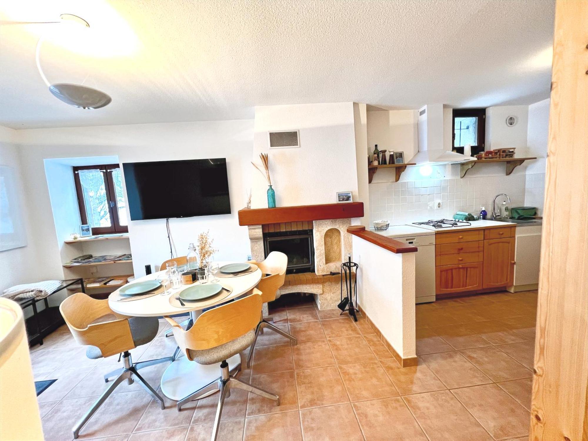 Charmante Maison De Montagne ブリアンソン エクステリア 写真