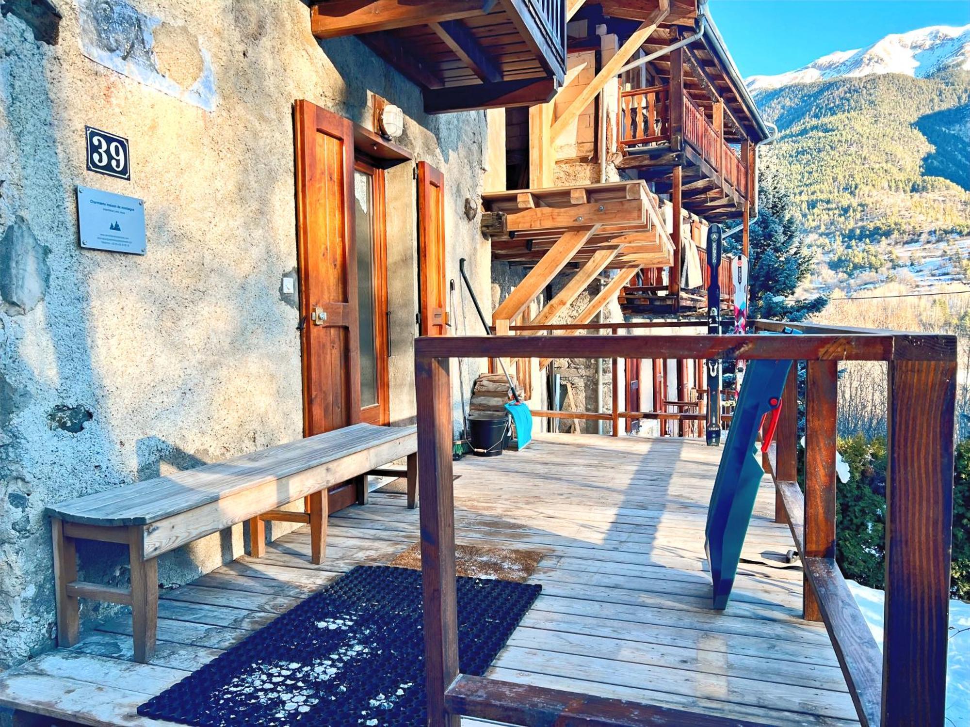 Charmante Maison De Montagne ブリアンソン エクステリア 写真